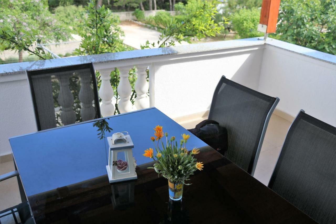 Apartments Vir Delfin Kültér fotó
