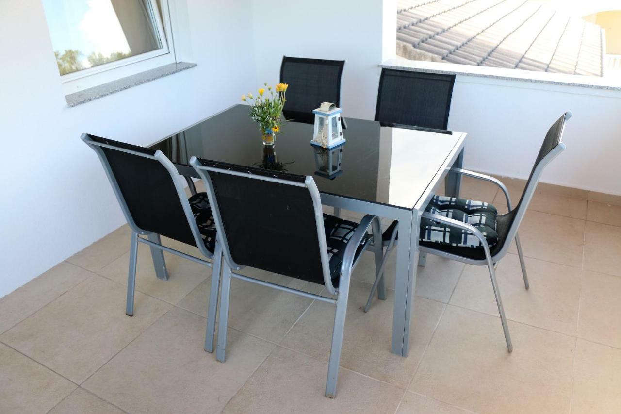 Apartments Vir Delfin Kültér fotó