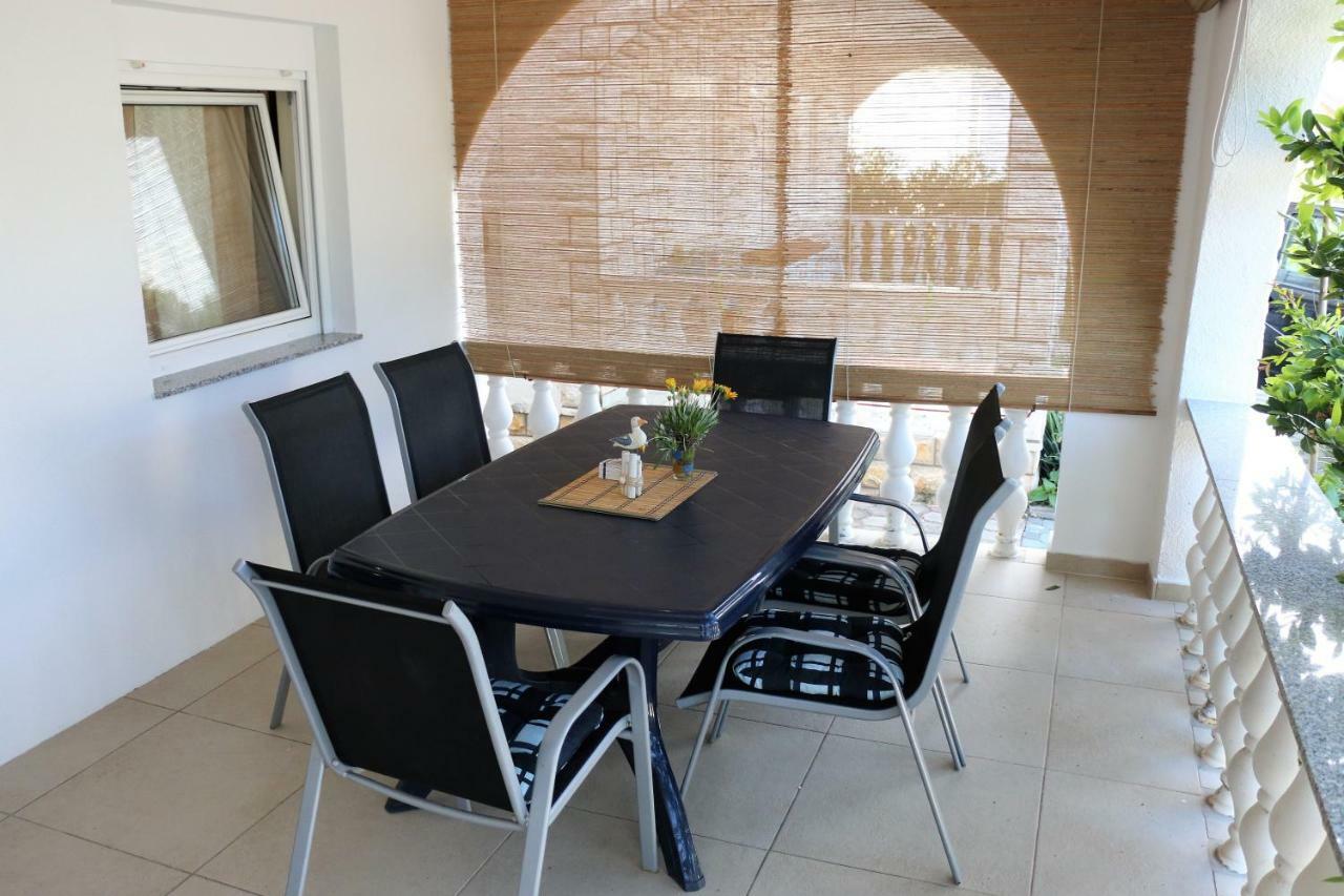 Apartments Vir Delfin Kültér fotó