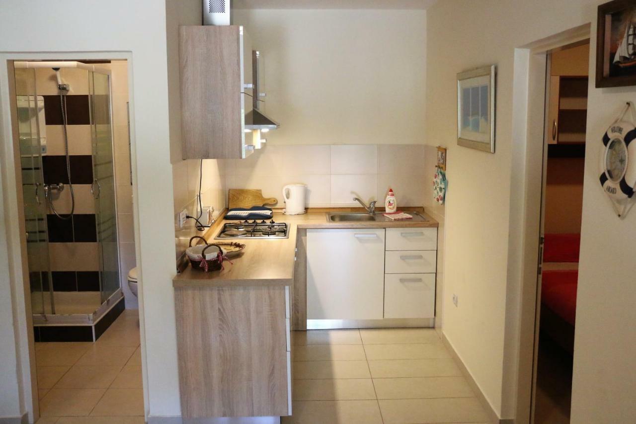 Apartments Vir Delfin Kültér fotó