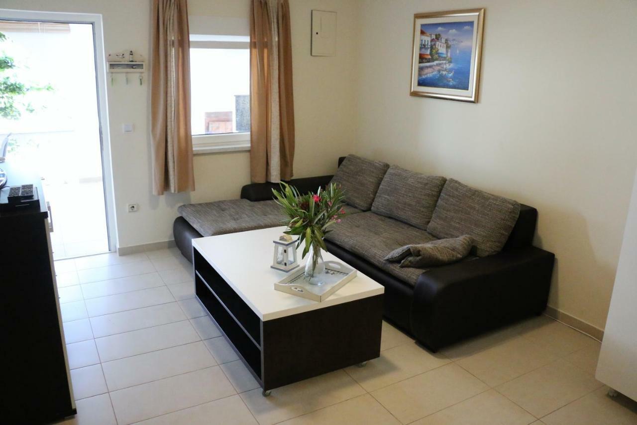 Apartments Vir Delfin Kültér fotó