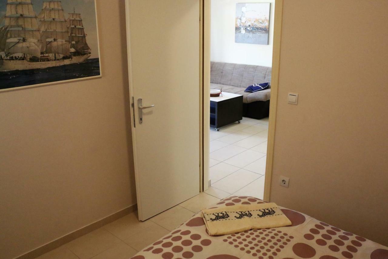Apartments Vir Delfin Kültér fotó